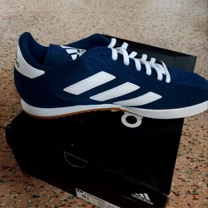 Adidas, size 9.5 and blue color